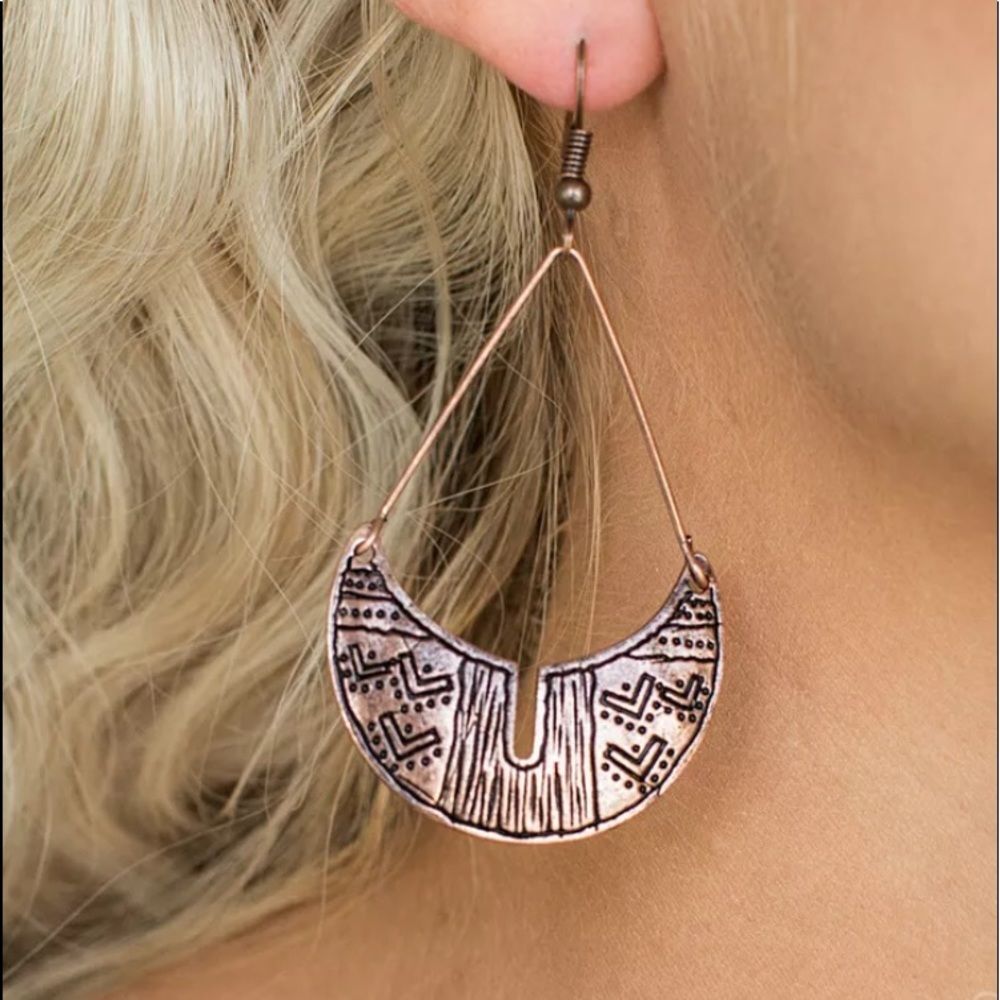 Paparazzi Jewelry Earring Trading Post Trending